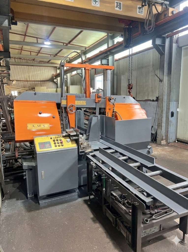 Angle Sawing Machine